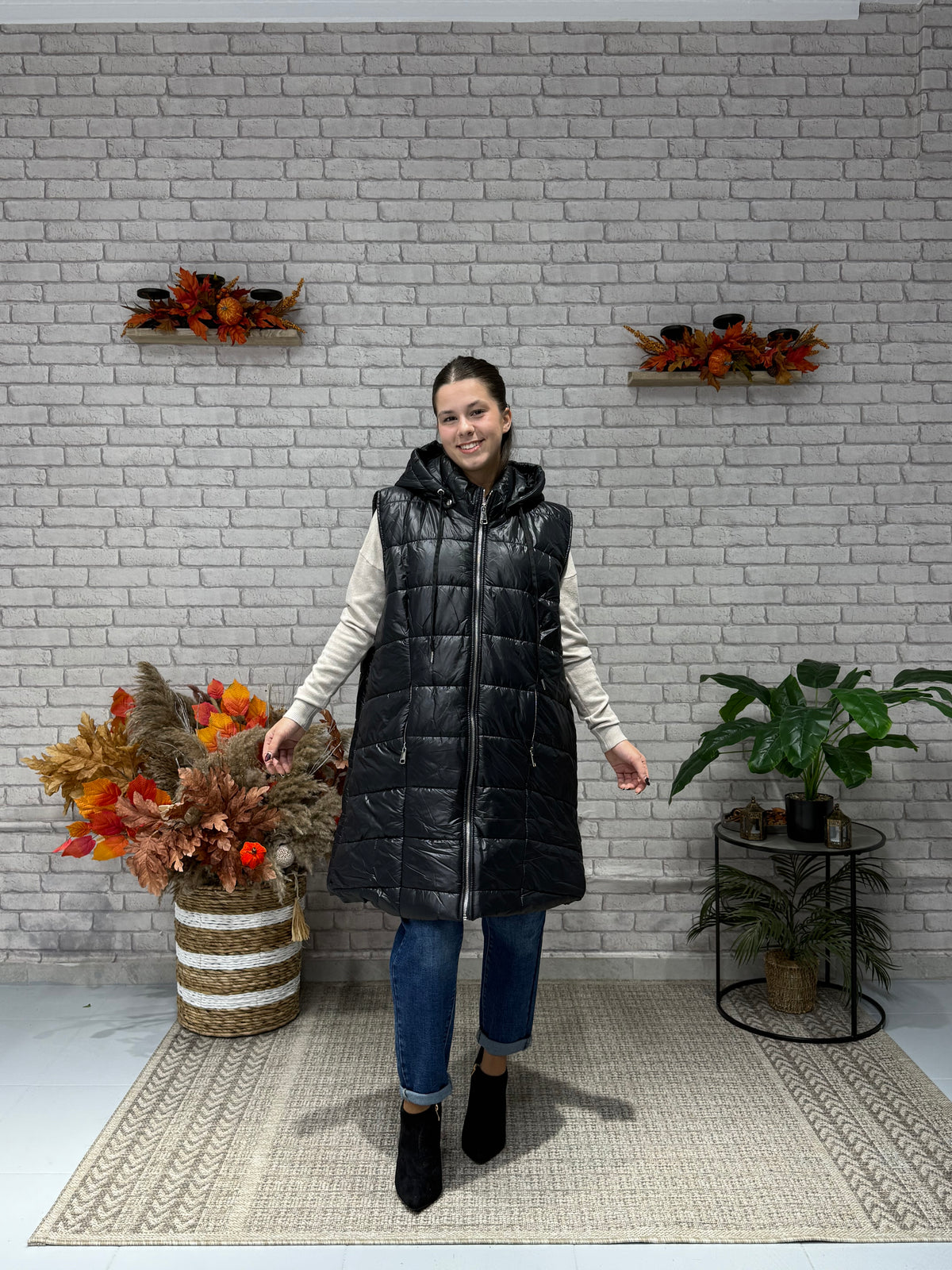 Καπιτονέ oversize μπουφάν με αποσπώμενη κουκούλα