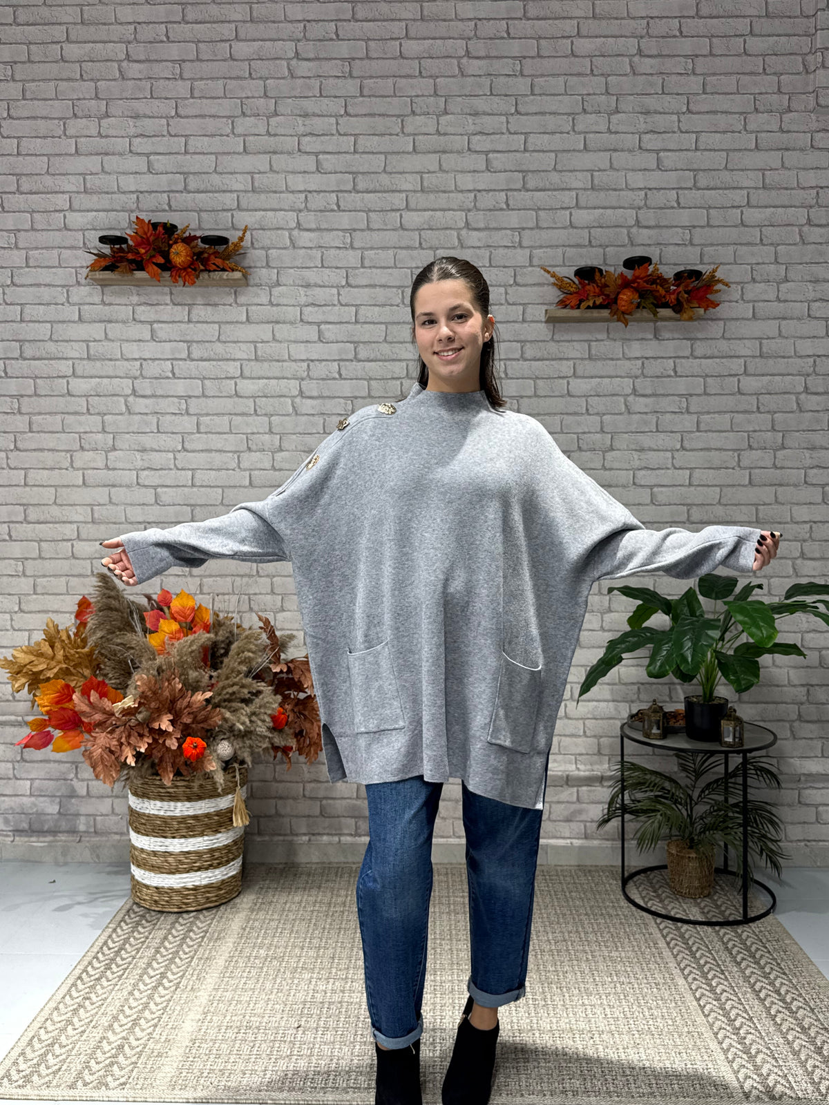 Πλεκτή Oversize Μπλούζα με Χρυσά Κουμπιά