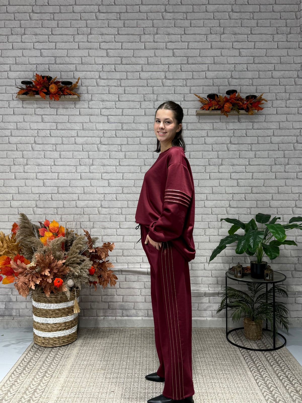 Oversize Φόρμα με χρυσές λεπτομέρειες