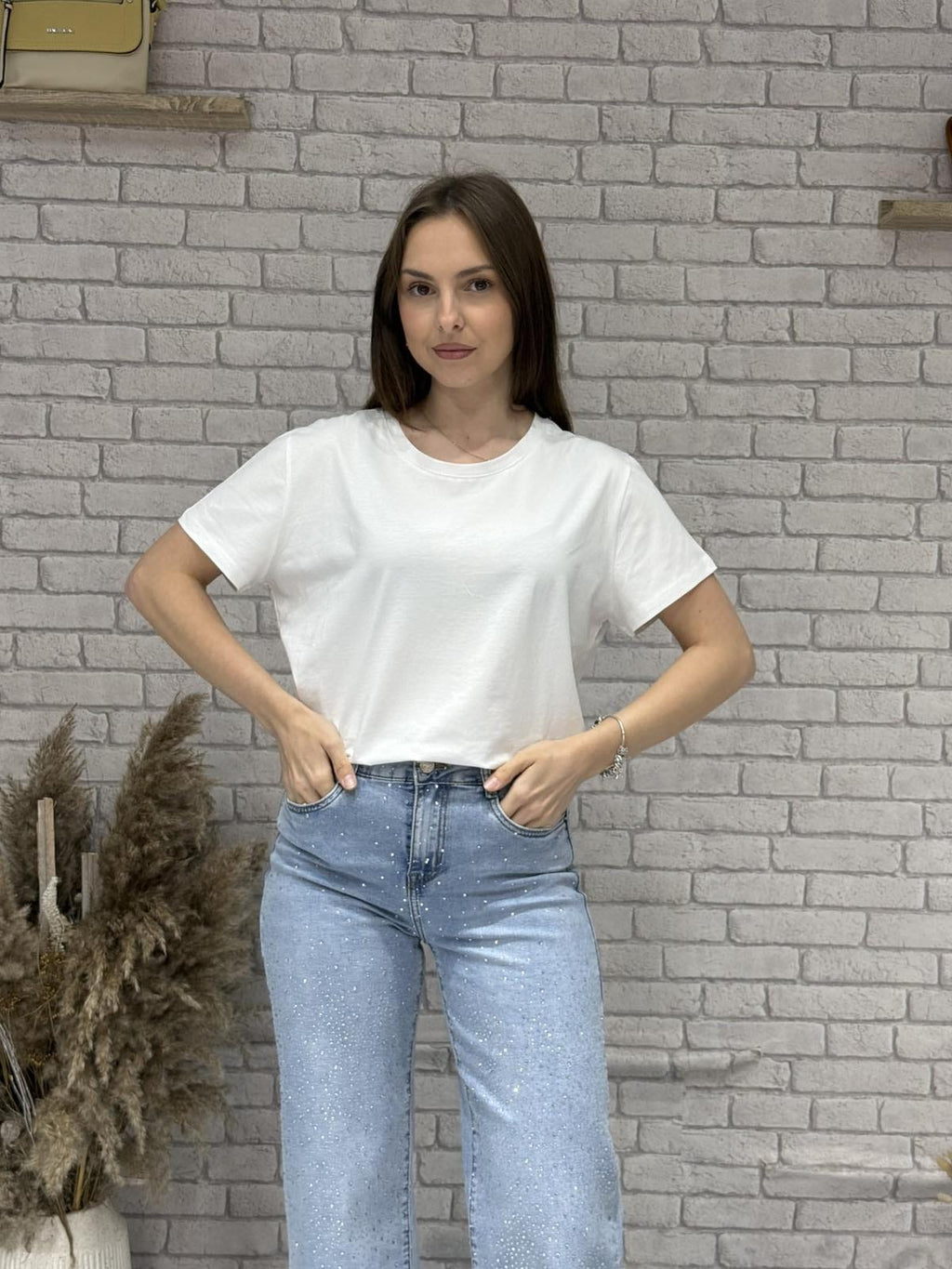 T-shirt σε διάφορα χρώματα