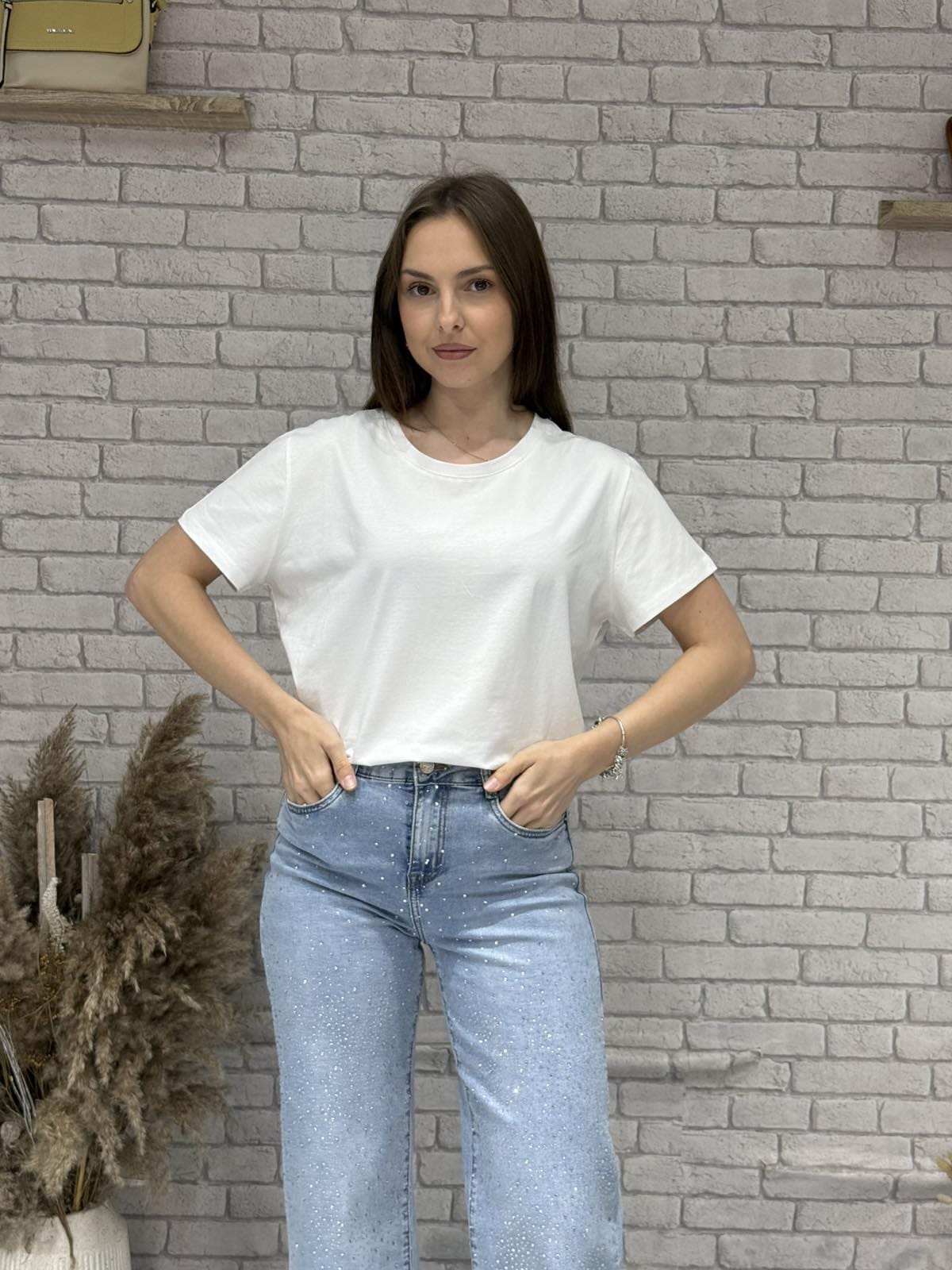 T-shirt σε διάφορα χρώματα